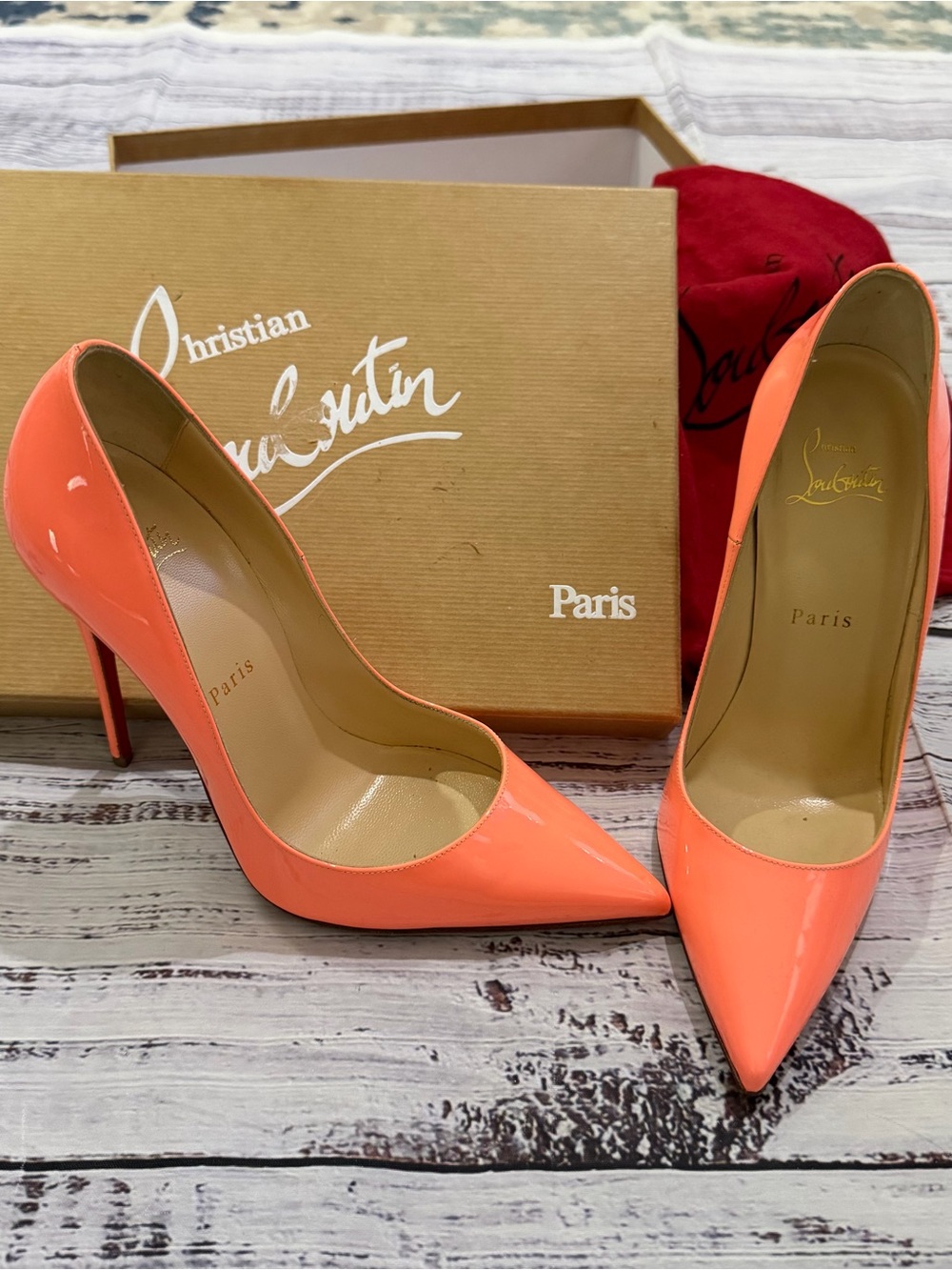 Christian Louboutin Pointed Toe Patent Leather Pumps - Coral / flamingo 38